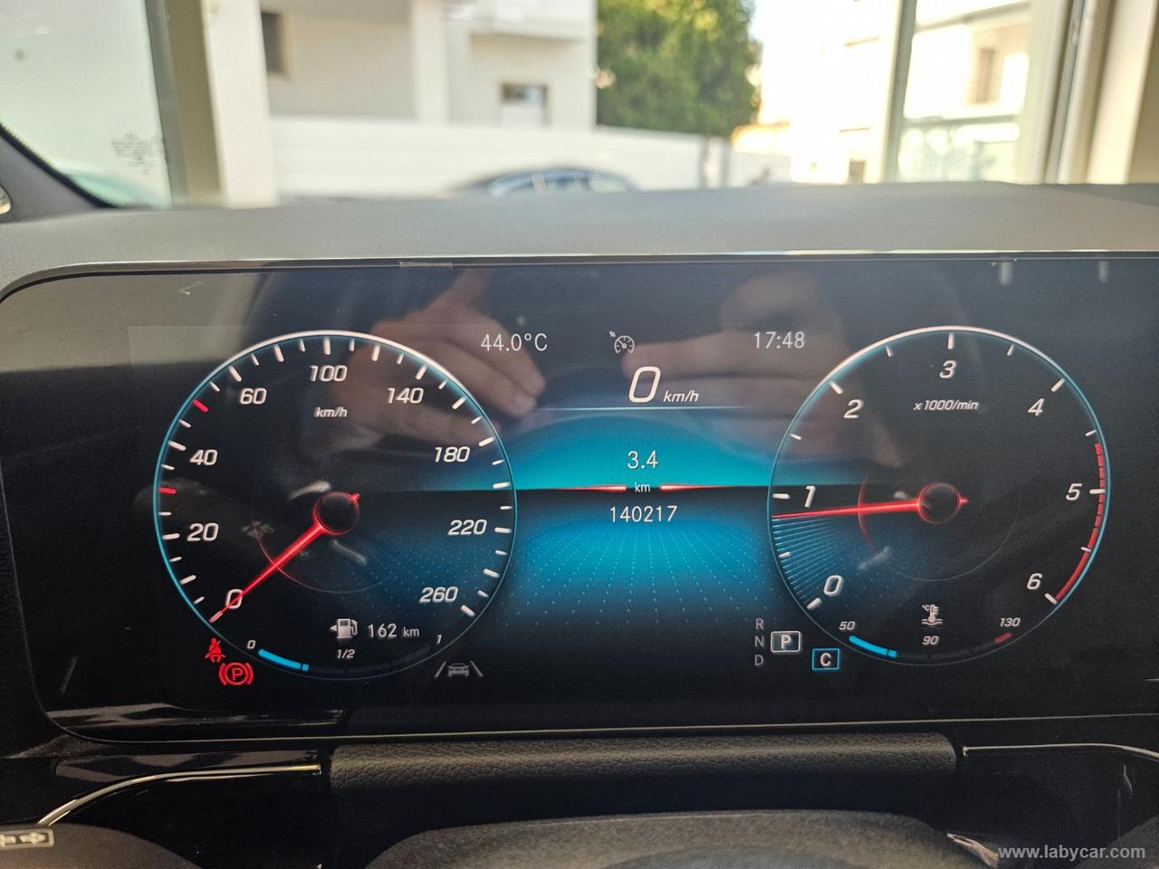 MERCEDES-BENZ GLA 180 d Automatic Premium