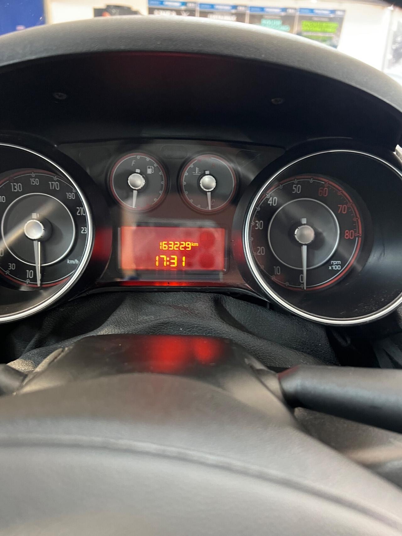 Fiat Punto 1.4 8V 5 porte Natural Power Lounge
