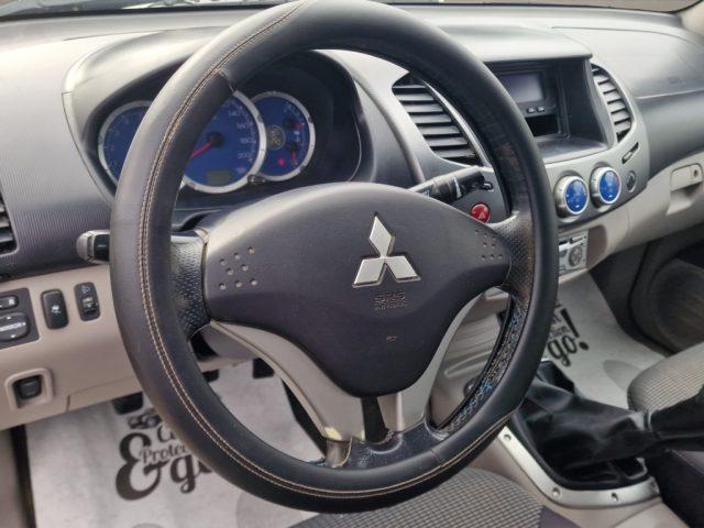 MITSUBISHI L200 2.5 DI-D/136CV Double Cab Invite