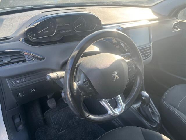 Peugeot 208 PureTech 82 5p. GPL Access
