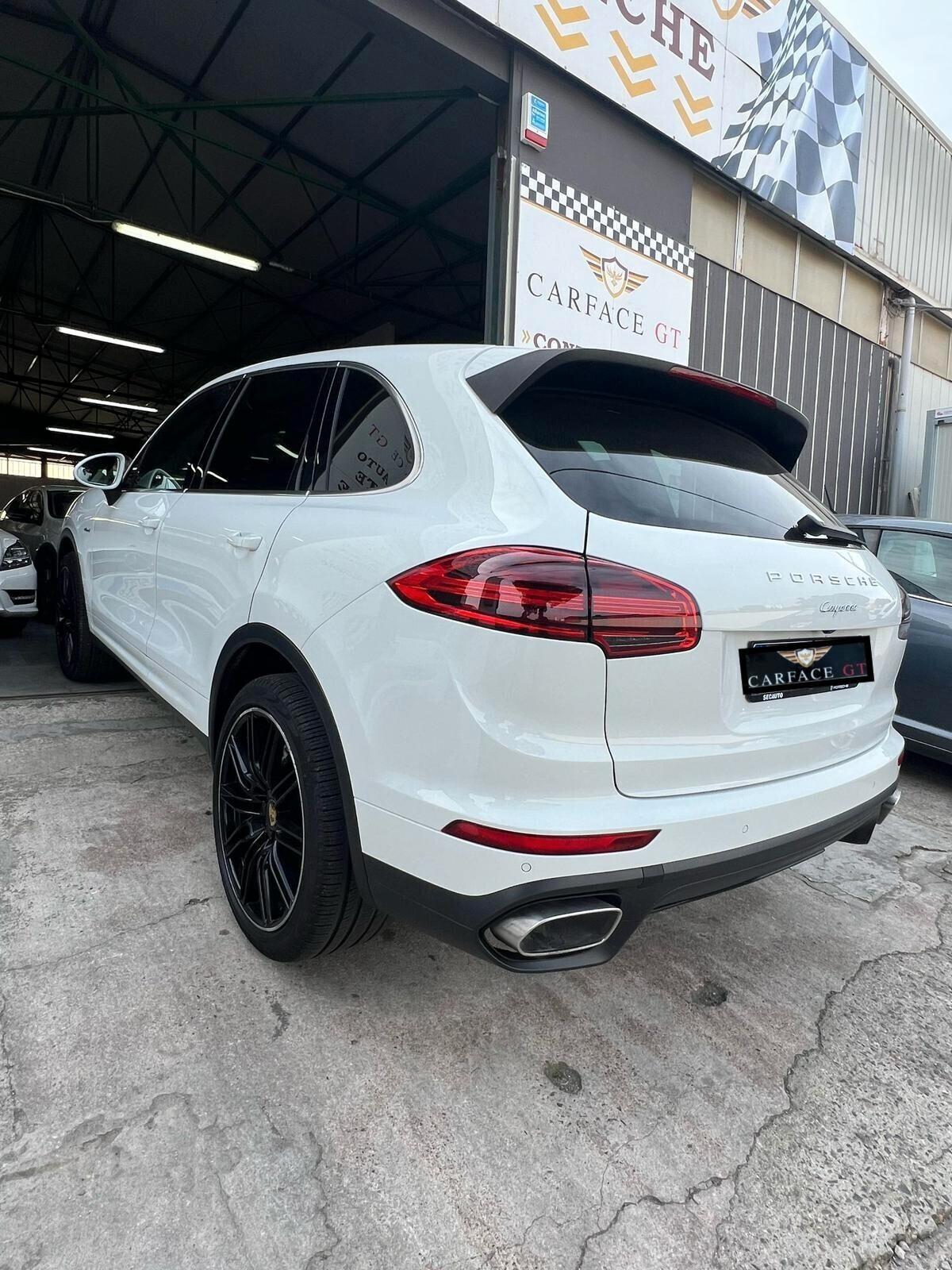 Porsche Cayenne 3.0 Diesel 236CV - 2017