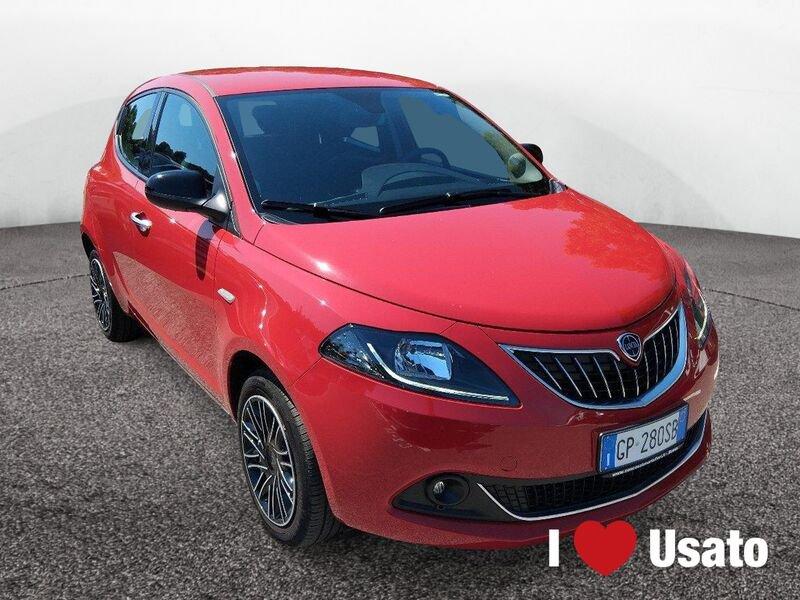 Lancia Ypsilon NUOVA My23 1.0 Firefly 70 CvStart&Stop Hybrid Gold