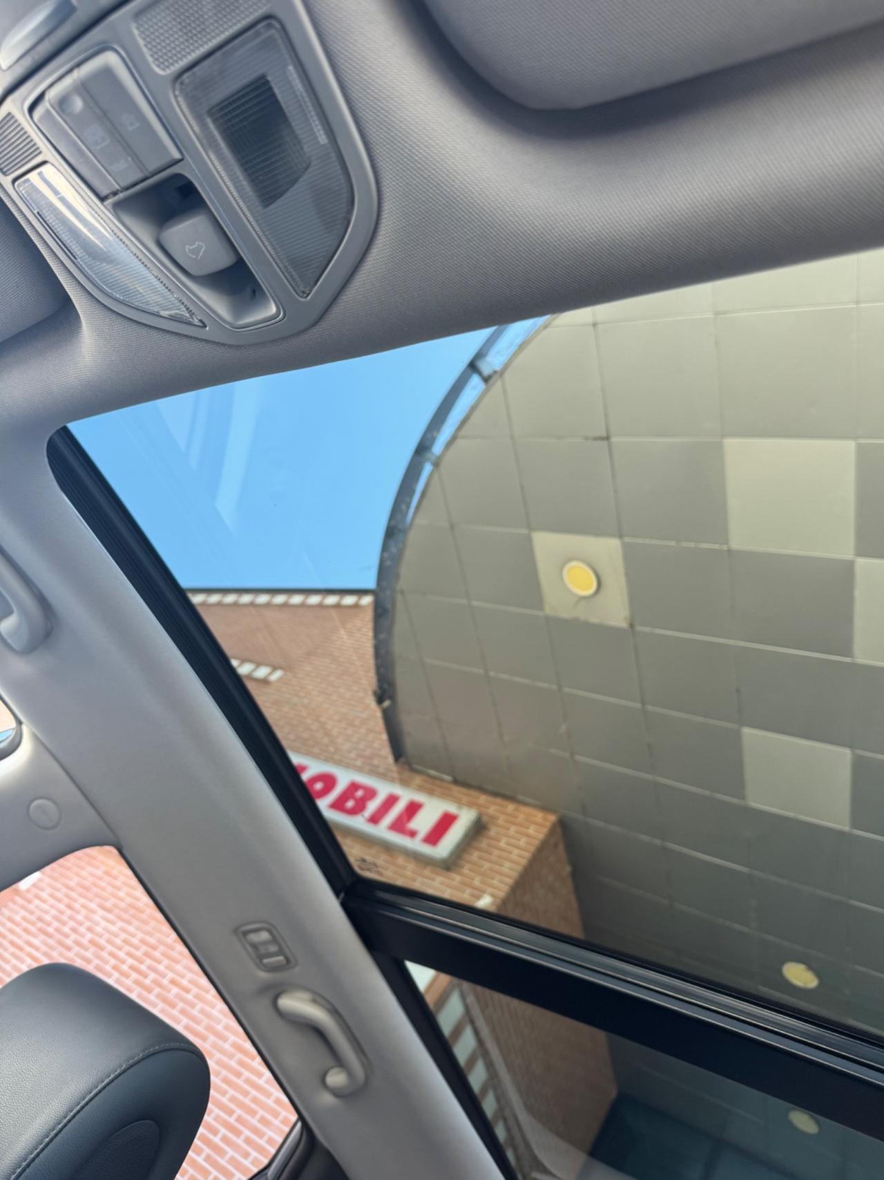 Hyundai Santa Fe Santa Fe 2.2 CRDi 4WD A/T Style
