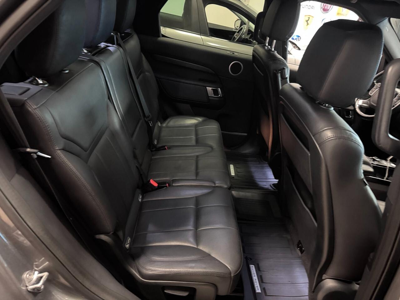 Land Rover Discovery 2.0 SD4 240 CV HSE Luxury 7 POSTI