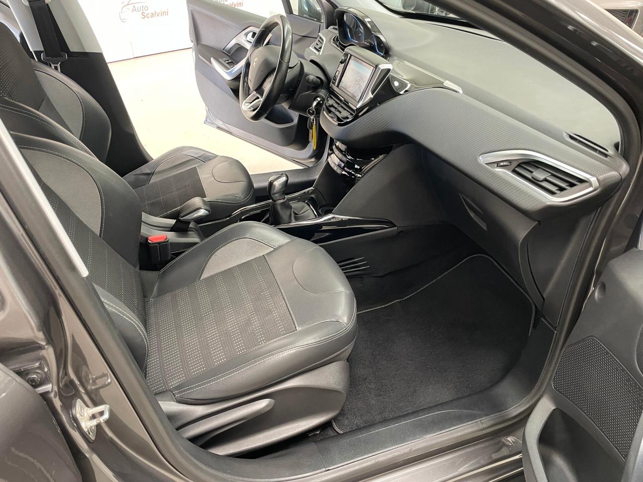 Peugeot 2008 1.5 BlueHDi 100 CV Allure