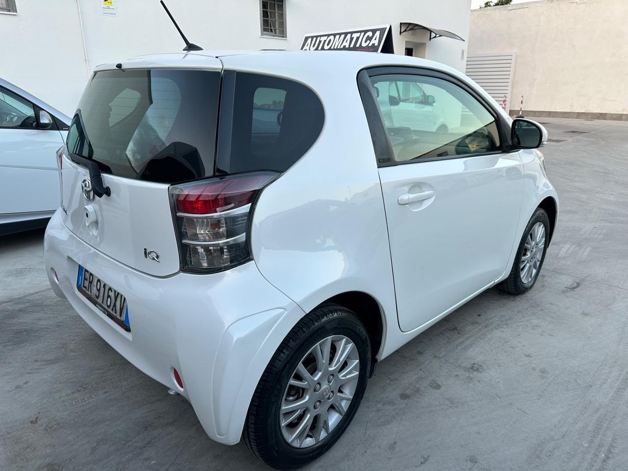 Toyota iQ 1.0 CVT Lounge