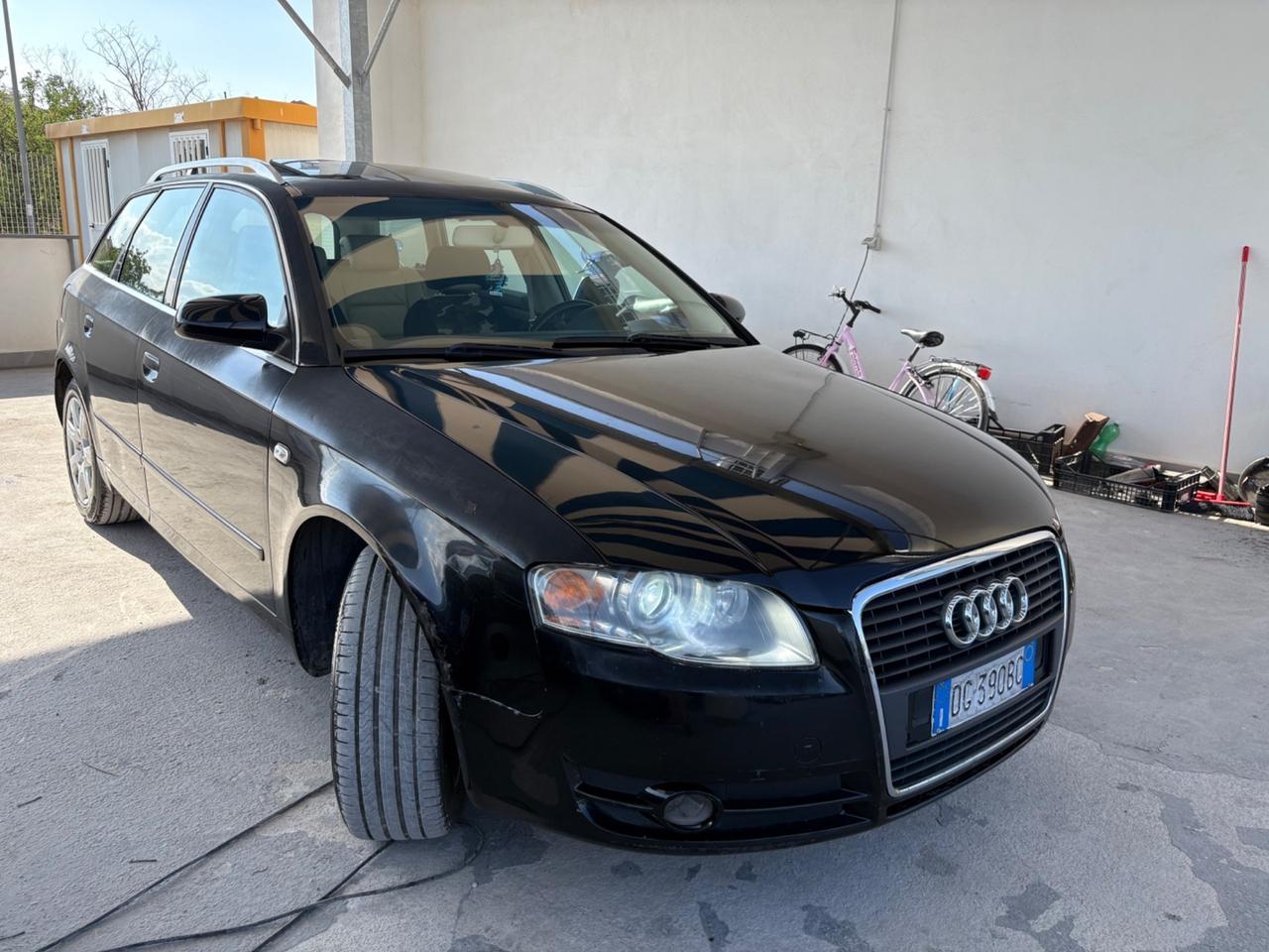 Audi A4 2.0 16V TDI Avant 220000km TETTO XENO