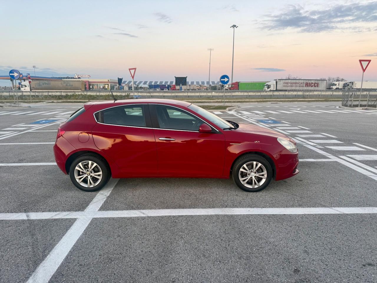 Alfa Romeo Giulietta 1.6 JTDm2 105cv NEOPATENTATI