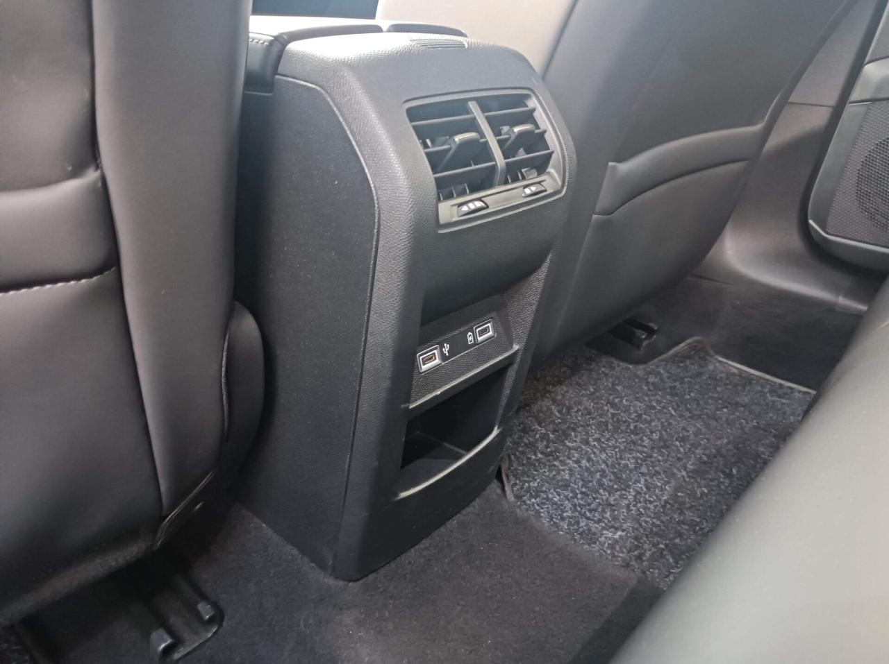 Peugeot 308 Plug-in Hybrid 180 e-EAT8 GT