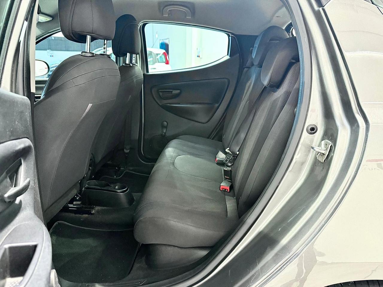Lancia Ypsilon 1.2 69 CV 5 porte Gold