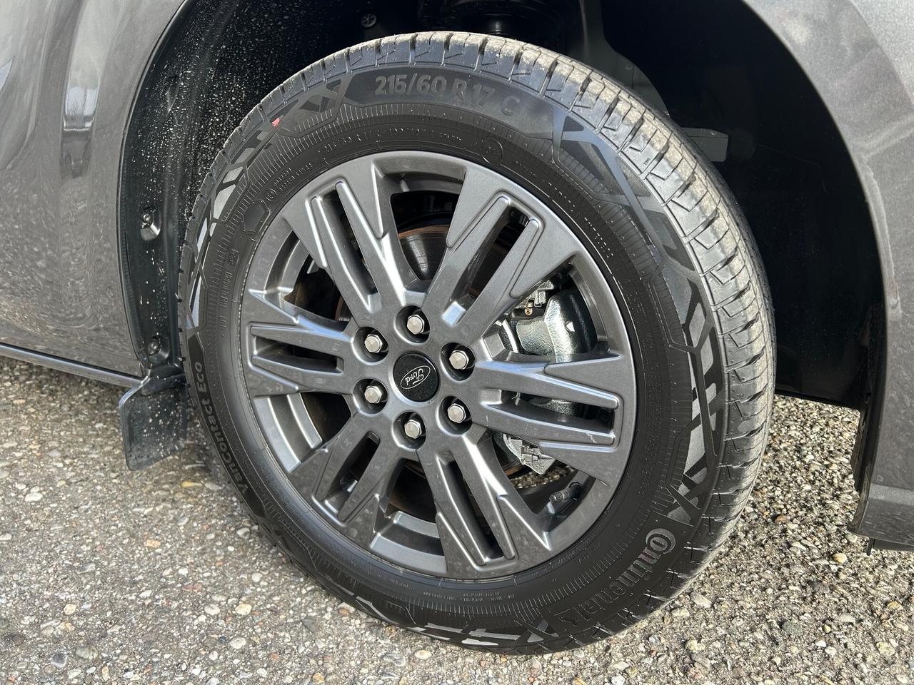 Ford Tourneo Custom Ibrido Plug-in 9 POSTI