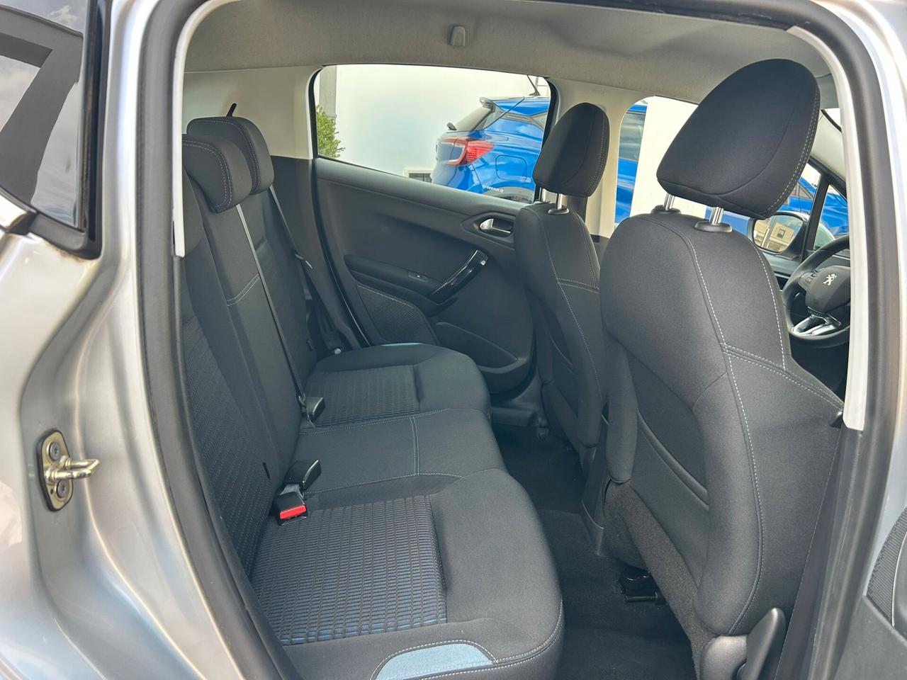 Peugeot 208 1.4 HDi 68Cv ALLURE NAVI Km81.000-2014