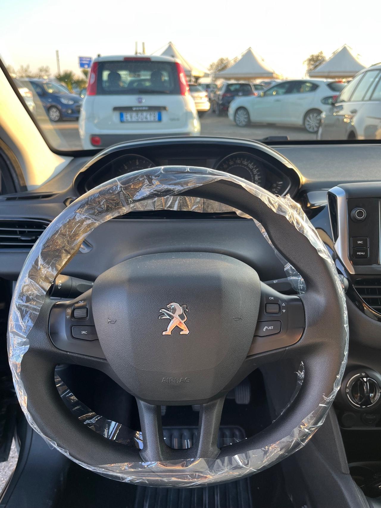 Peugeot 208 BlueHDi 75 5 porte Allure