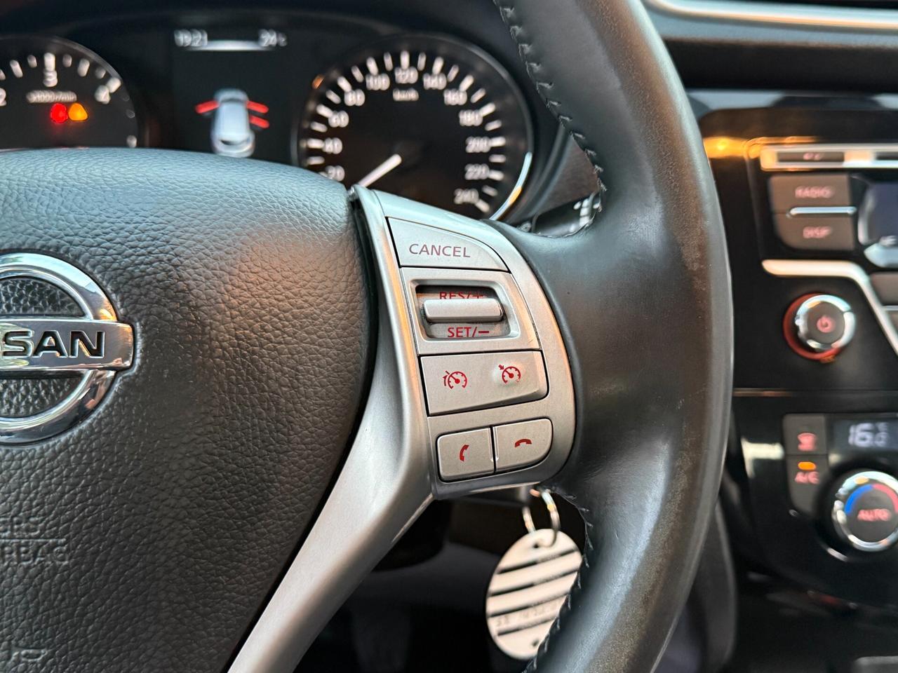 Nissan Qashqai 1.5 dCi Tekna *BIANCO PERLA - 2015