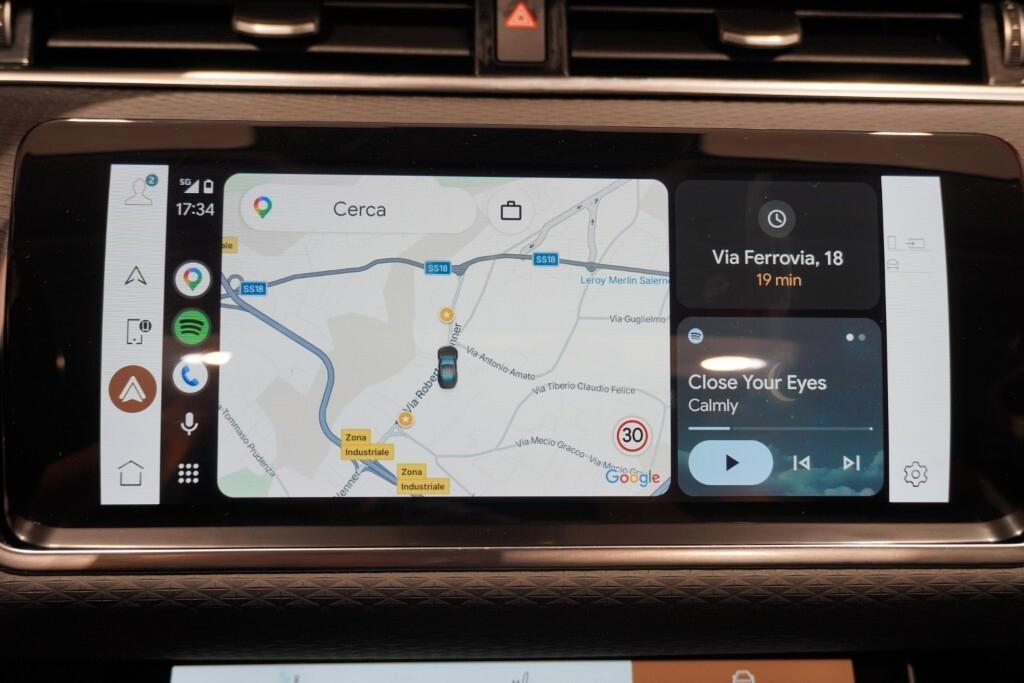 LAND ROVER RANGE ROVER EVOQUE 2.0D I4 AUTO AWD S ( FARI LED - TETTO PANORAMICO APR. - ADAPTIVE CRUISE - PELLE - AMBIENT LIGHTS - HEAD-UP DISPLAY - NAVI - MIRROR - PDC - TELECAMERA POST. - CERCHI 18 )