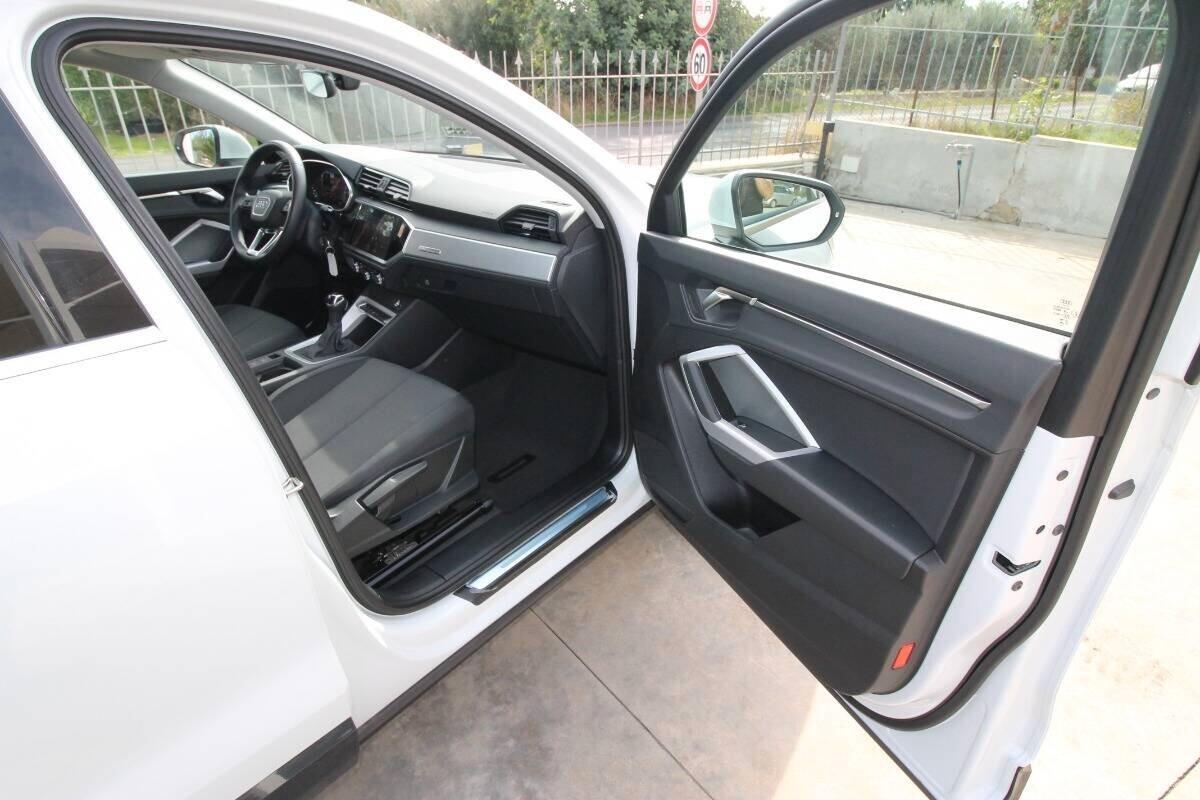 Audi Q3 35 TDI S tronic Business Advanced 2024