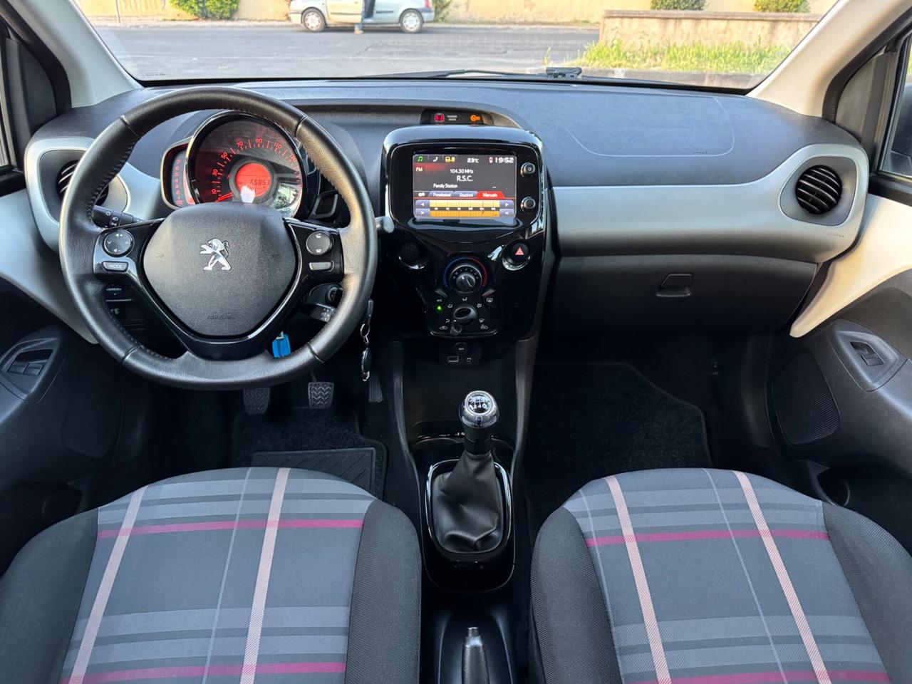Peugeot 108 POCHI CHILOMETRI/ALLURE