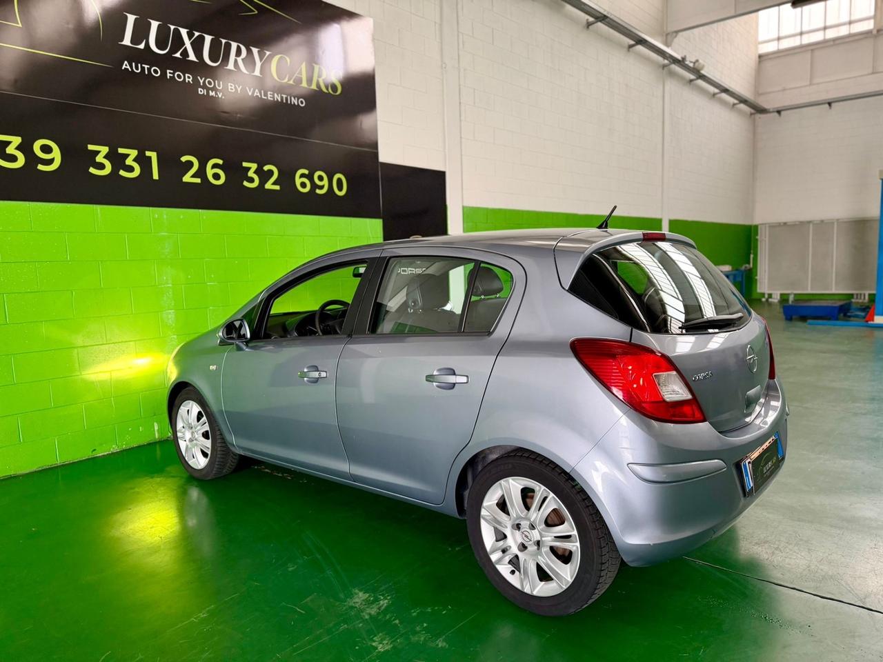 Opel Corsa 1.2 5 porte Easytronic Cosmo