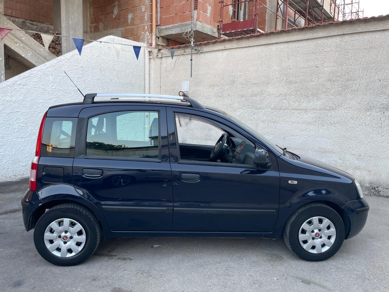 Fiat Panda 1.2 gpl scadenza 2034 full optional tagliandata distribuzione eseguita tutto ok