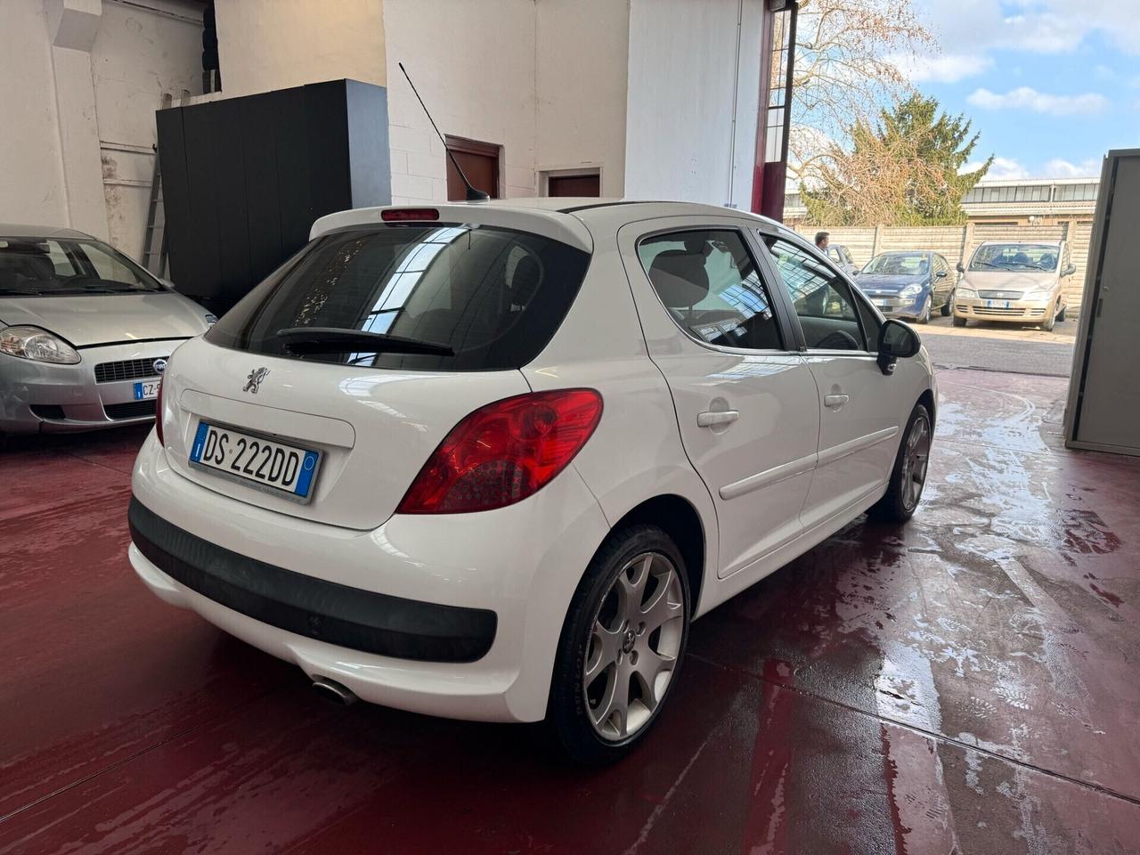 Peugeot 207 1.6 VTi 120CV 5p. XS neopat CAMBIO AUTOMATICO