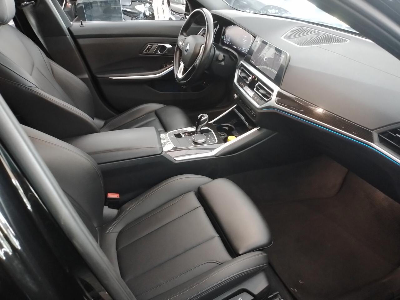 BNW 320E 2.0 Touring Luxury 163cv Plug-in Hybrid