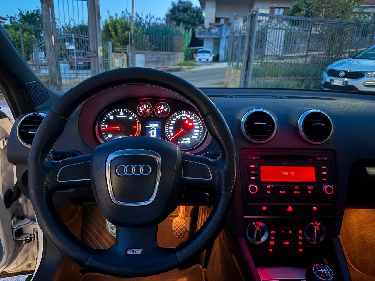 Audi A3 SPB 2.0Tdi 140Cv S-line Tetto