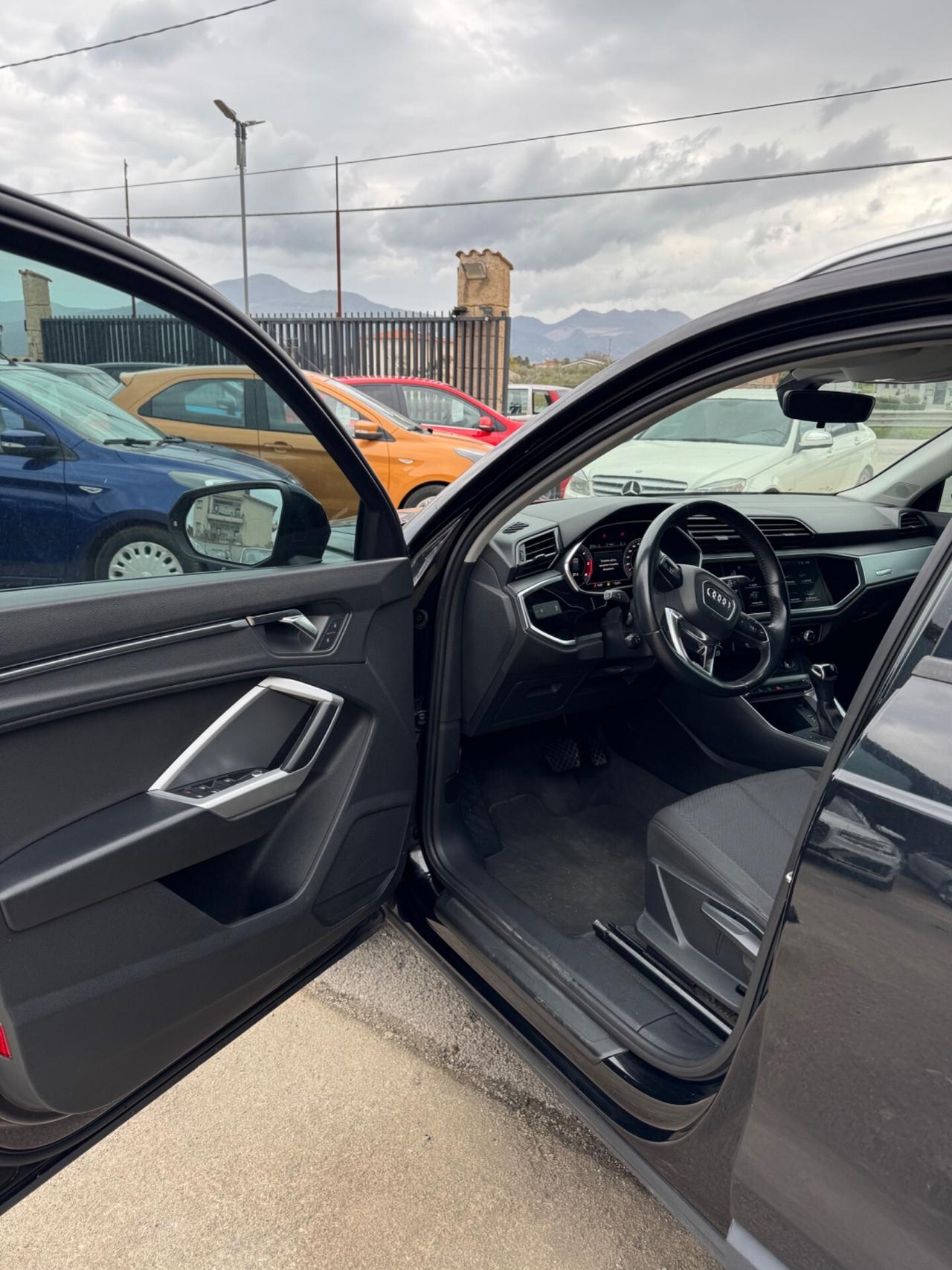 Audi Q3 2.0 TDI 150 CV quattro S tronic Sport