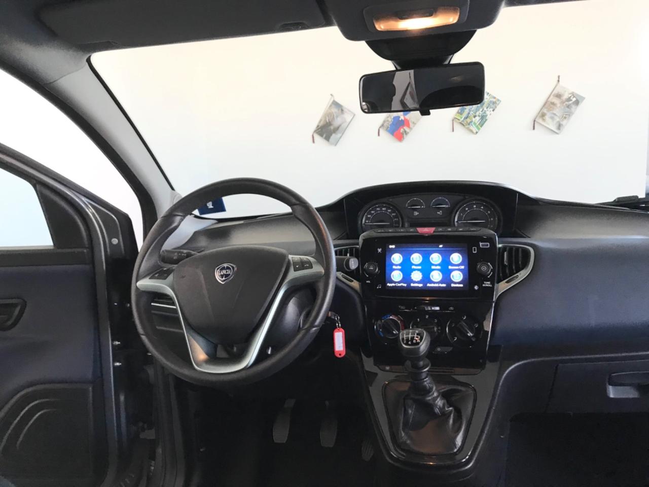 Lancia Ypsilon 1.0 FireFly 5 porte S&S Hybrid Platino