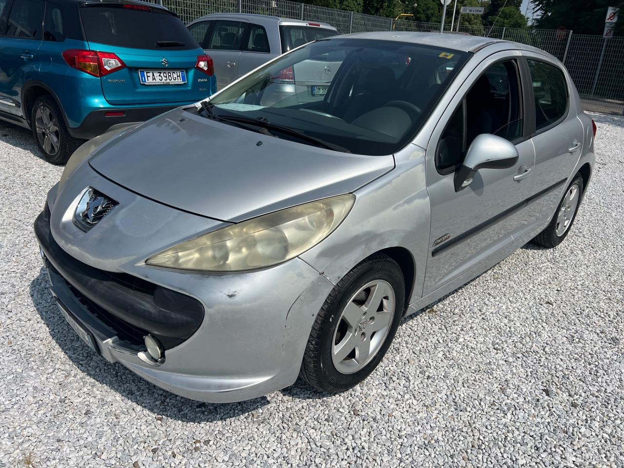 Peugeot 207 1.4 HDi 70CV 5p. XS