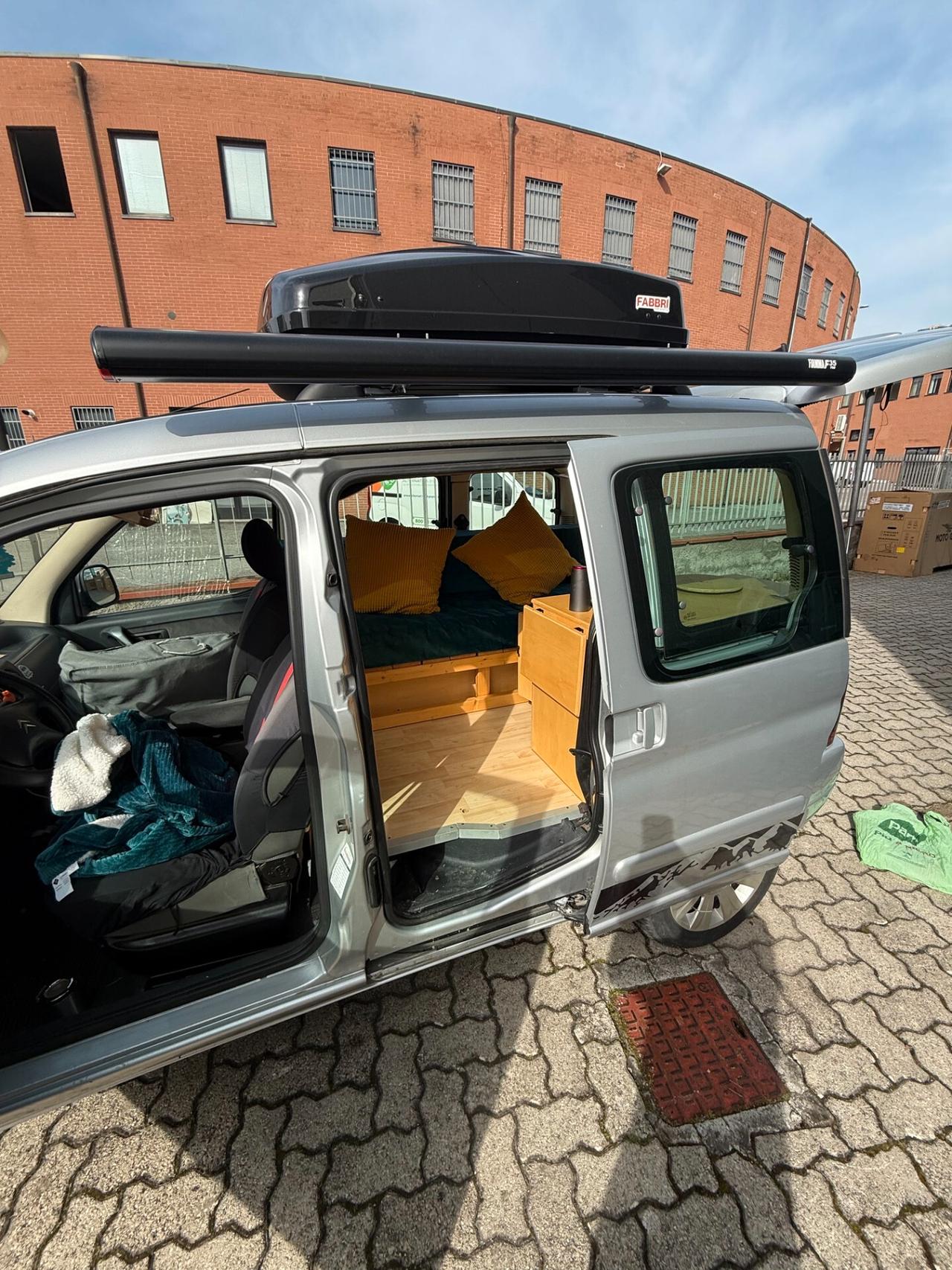 Citroen Berlingo camperizzato allestito