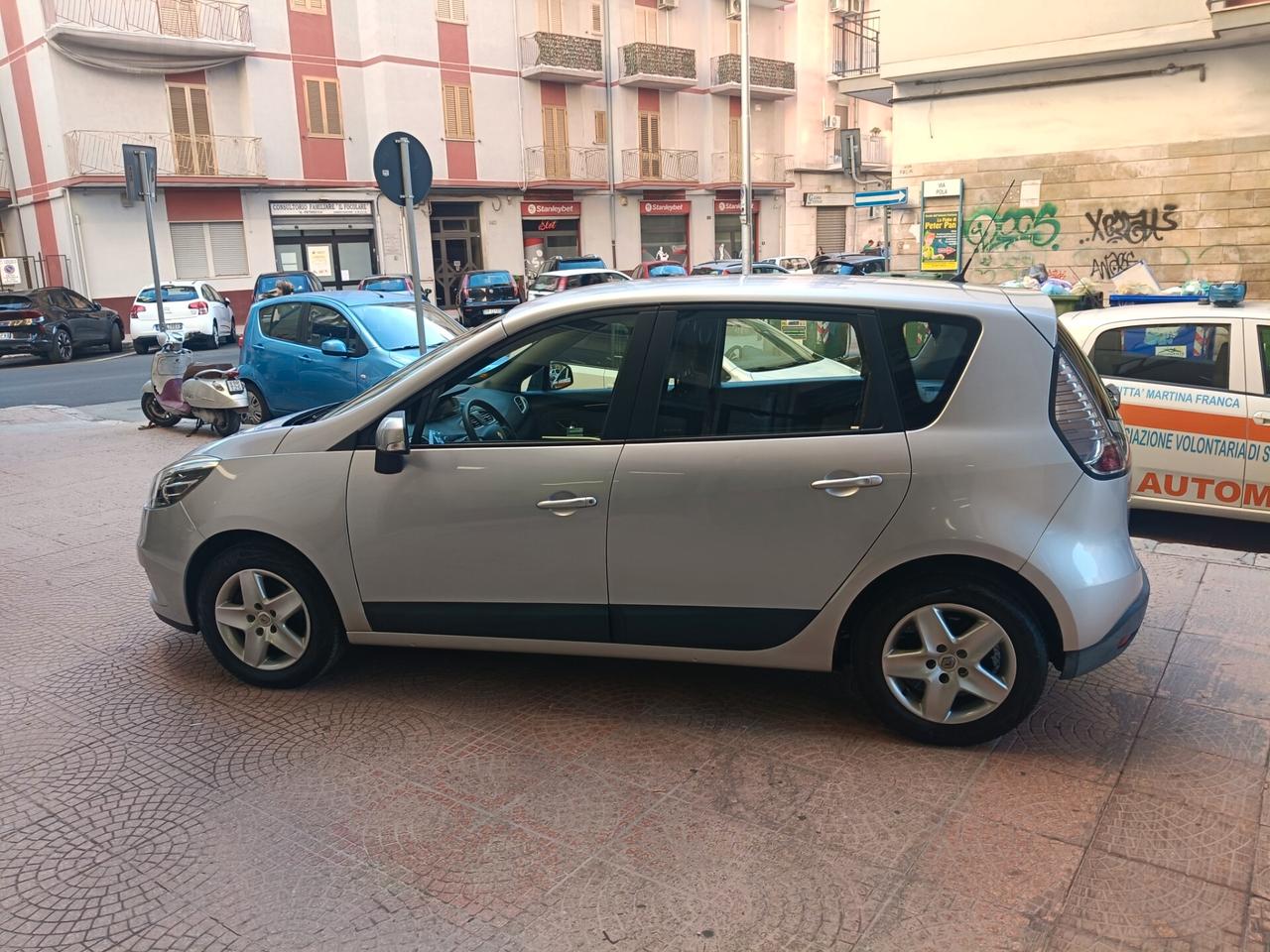 RENAULT SCENIC-AUTOCARRO-IVA ESPOSTA-Euro5900