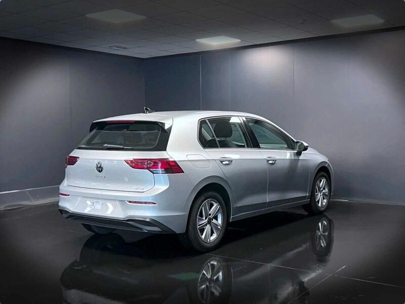 VOLKSWAGEN Golf 8ª serie Golf 1.0 eTSI EVO DSG...