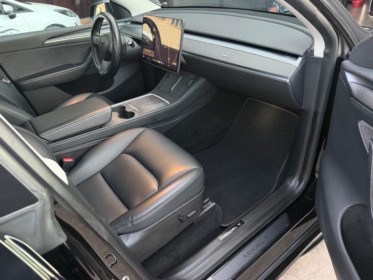 Tesla Model Y Long Range AWD