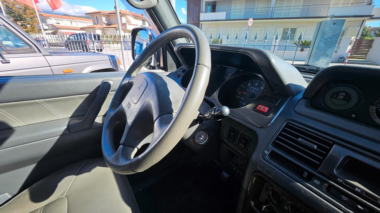 Mitsubishi Pajero 2.8 TDI Metal-top S.S. GLS Target