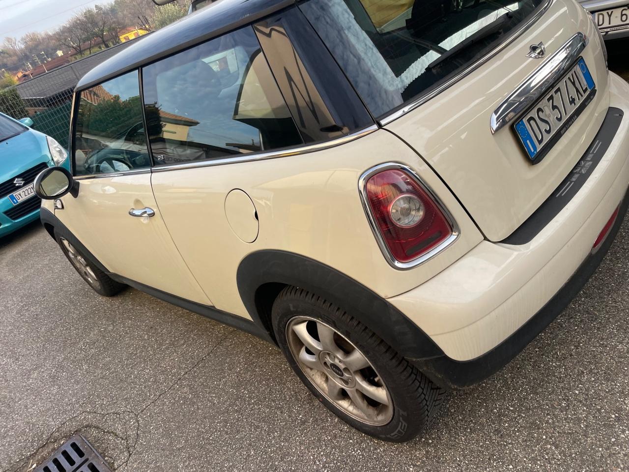 Mini 1.4 16V One Chili