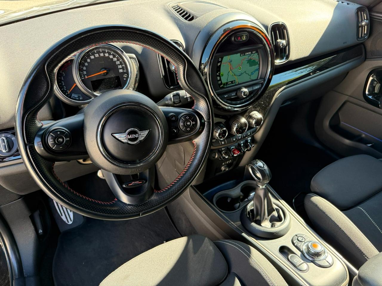 Mini 2.0 Cooper SD Hype Countryman Automatica