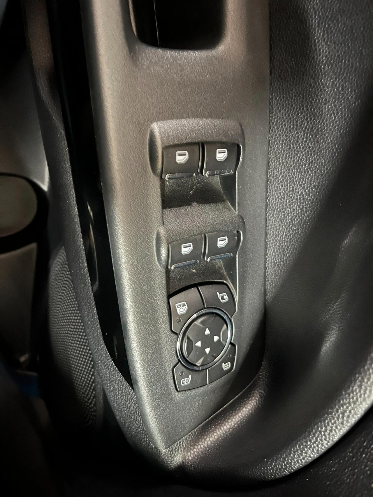 Ford EcoSport 1.0 cambio automatico, solo 70mila km