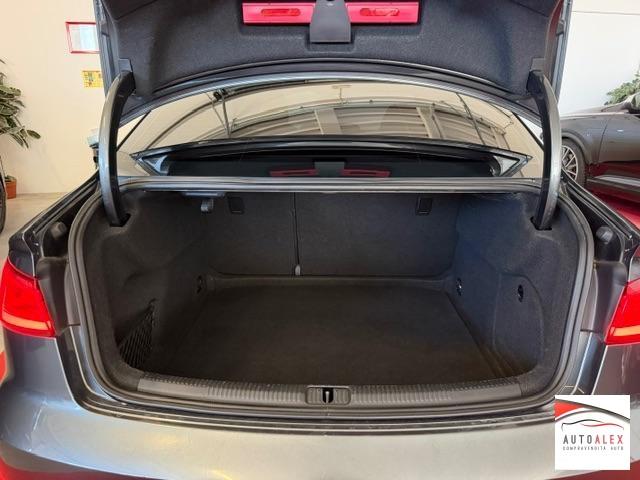 AUDI - A3 Sedan 2.0 tdi Attraction 150cv s-tronic E6