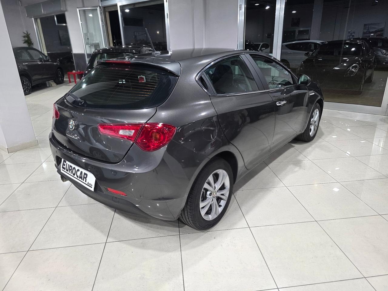 Alfa Romeo Giulietta 1.6 JTDm-2 105 CV Distinctive