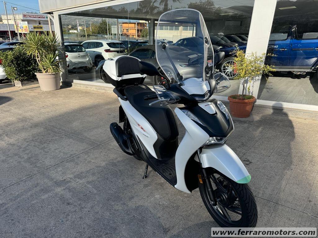 HONDA SH 150 sport nuovo pronta consegna A SOLI 46 EURO AL MESE