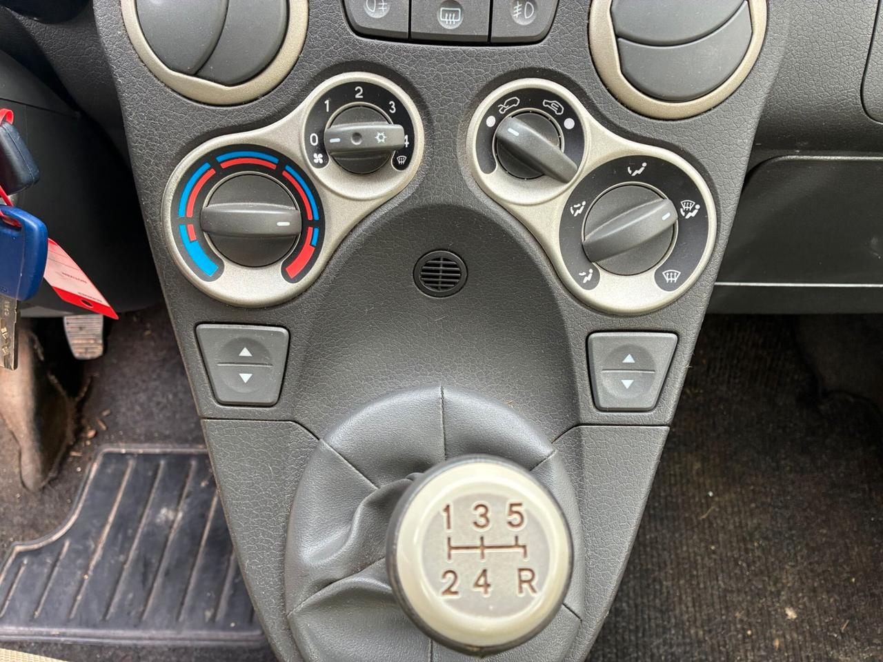 .......SOLO PER IPERATORI DEL SETTORE........Fiat Panda 1.3 MJT 16V 4x4 Cross