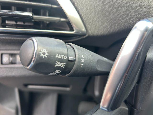 PEUGEOT 3008 BlueHDi 130 S&S EAT8 Allure