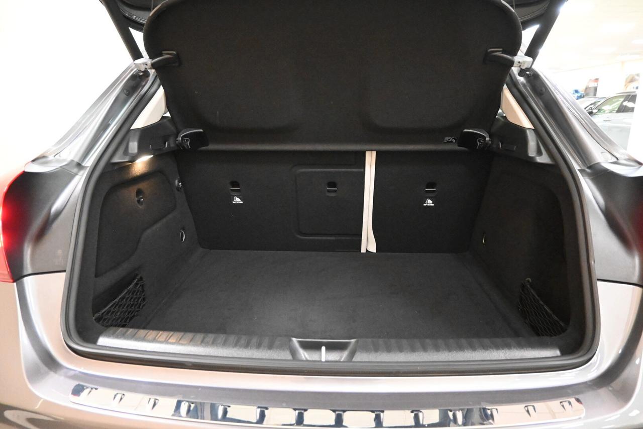 MERCEDES GLA (X156) GLA 200 d Automati...