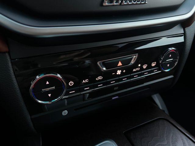 MASERATI Ghibli V6 Diesel 250cv