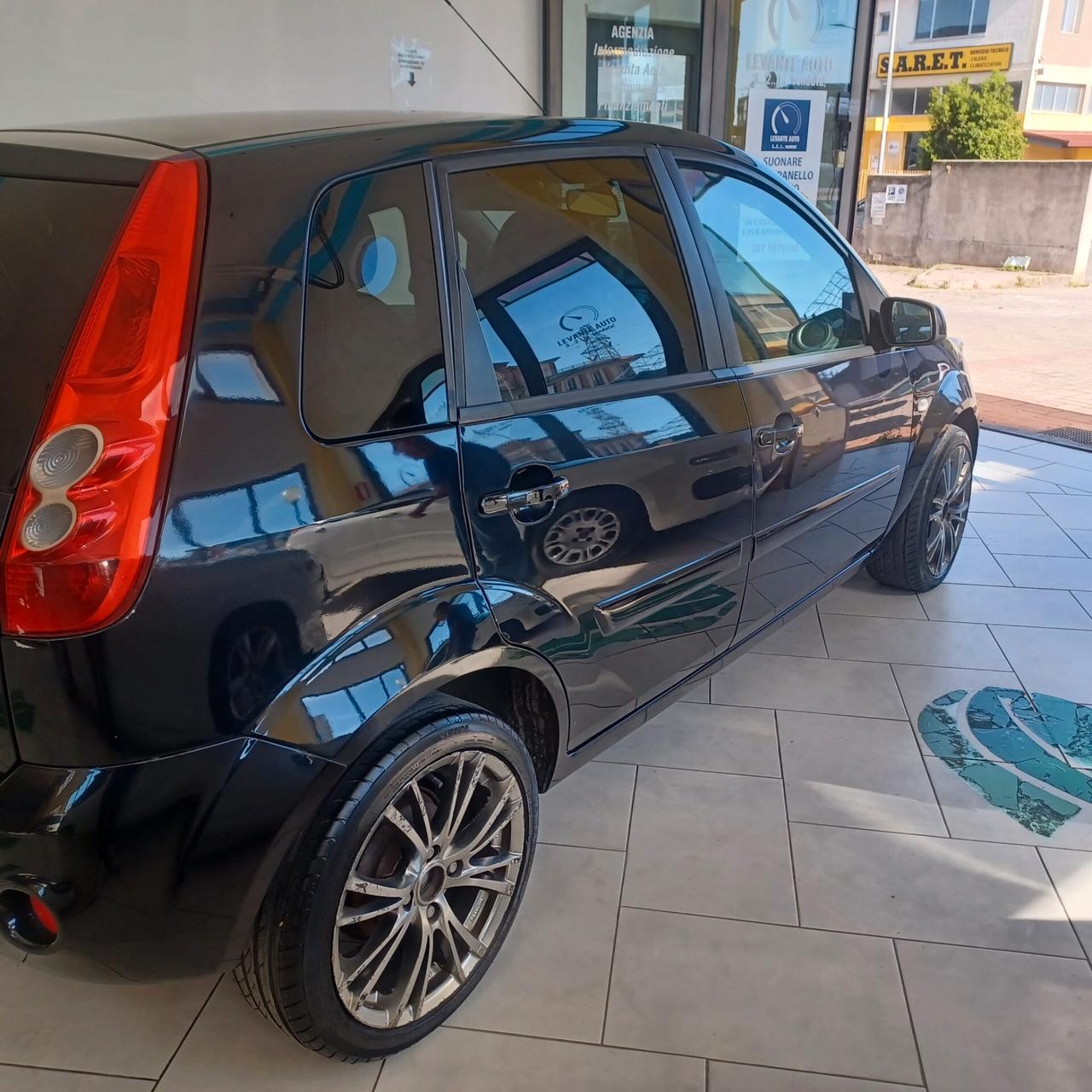 138488 KM NEOPATENATI FIESTA 1.4 TDI OTTIME CONDIZIONI