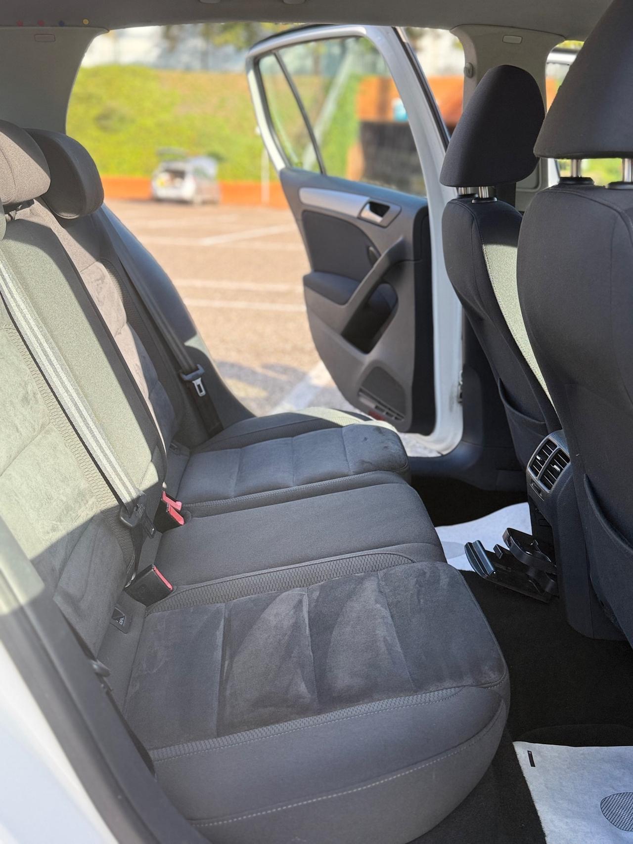 Volkswagen Golf 2.0 TDI 140CV OK NEOPATENTATI