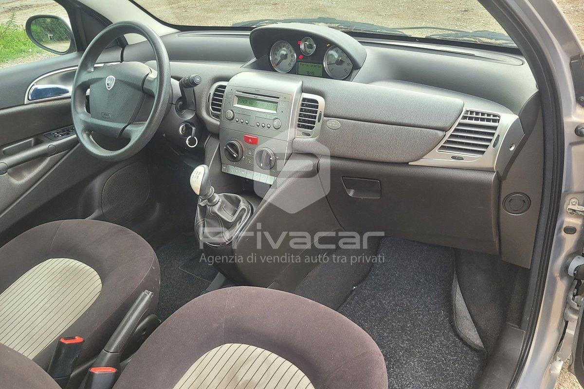 LANCIA Ypsilon 1.2 Oro