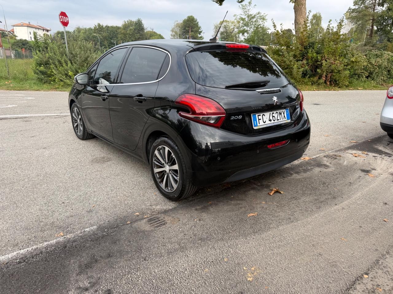 Peugeot 208 PureTech 82 5 porte Allure