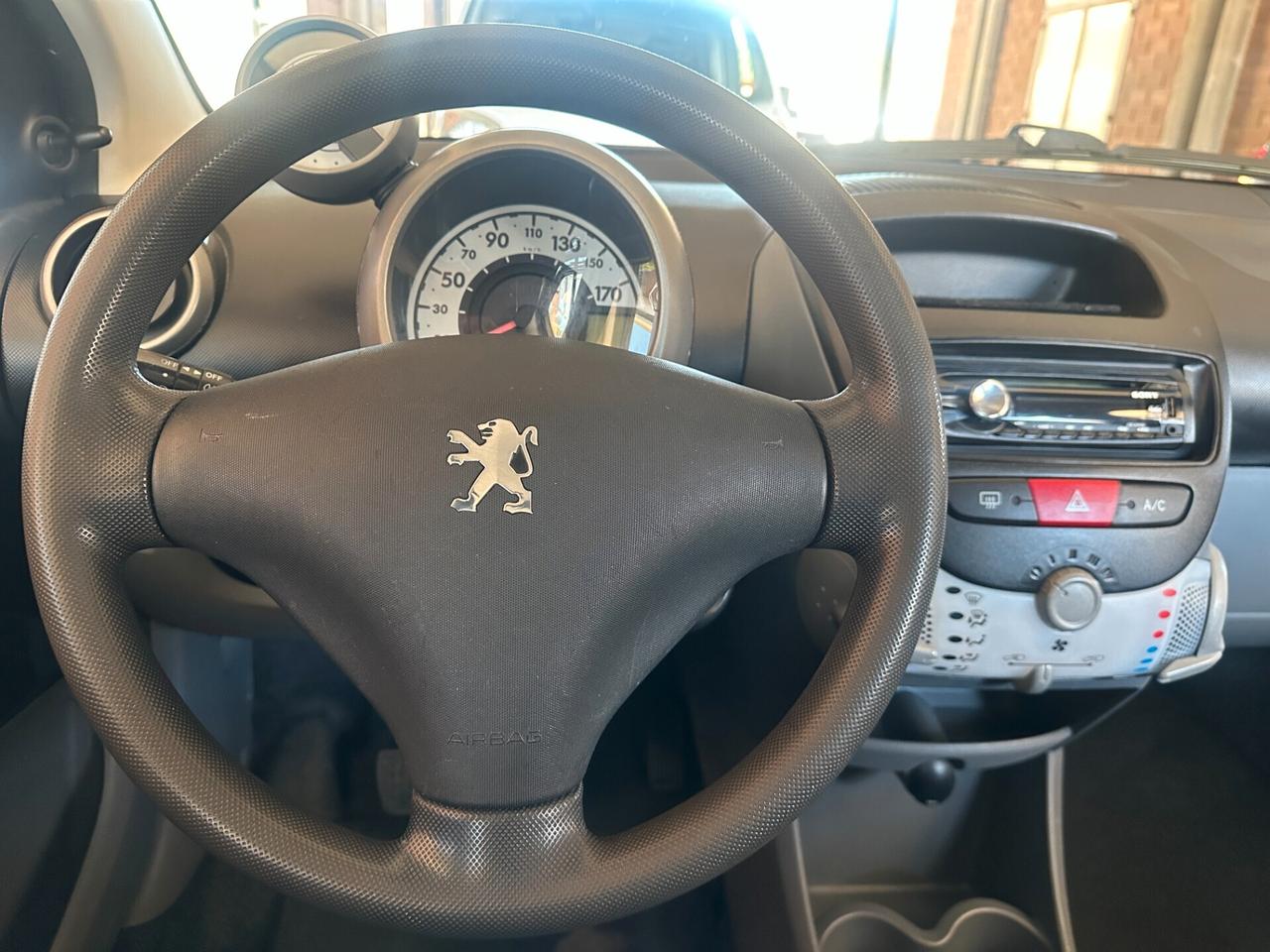 Peugeot 107 1.0 68CV 5p. Sweet Years