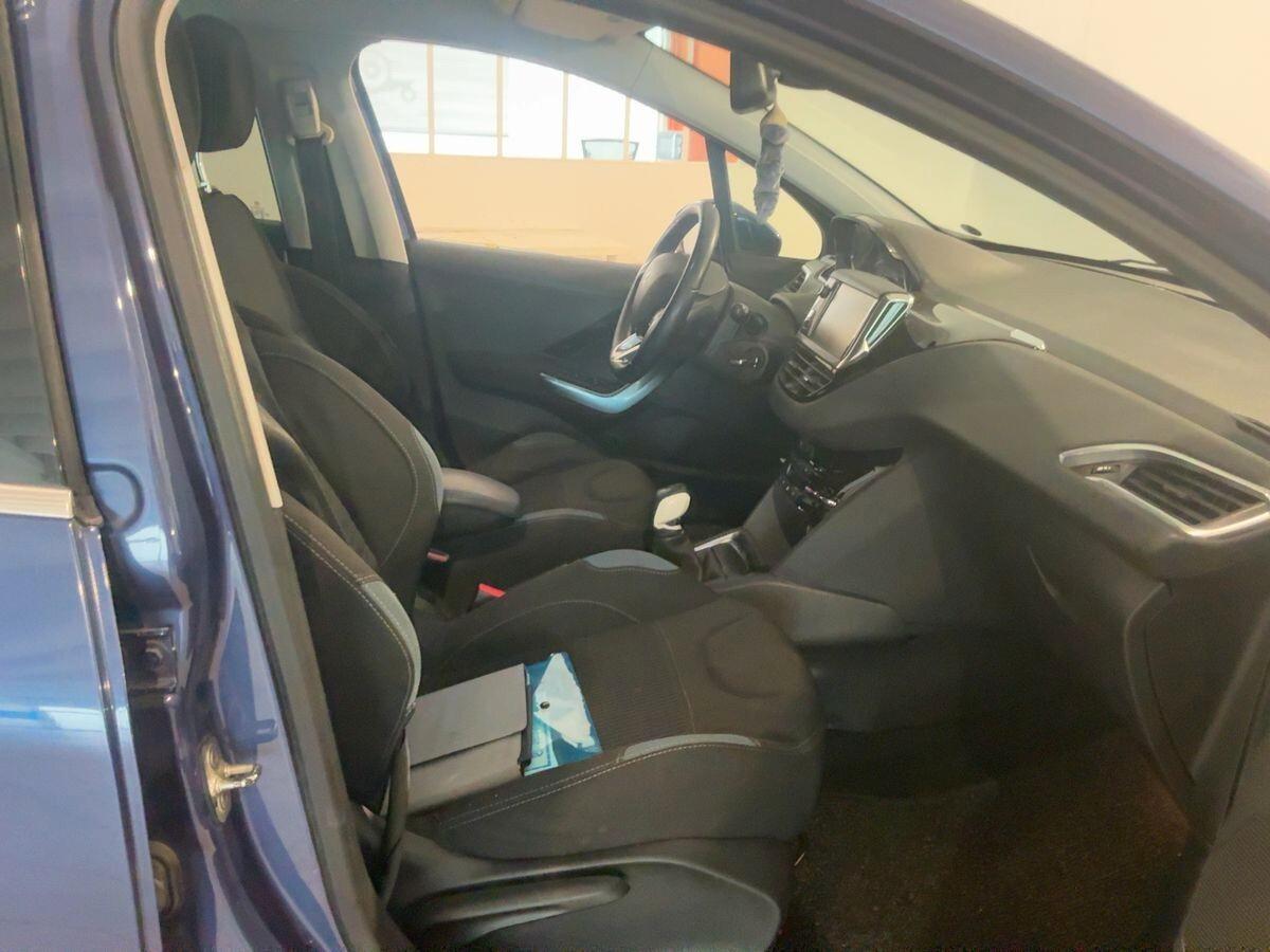 Peugeot 208 1.2 VTi 82 CV 2013 IN ARRIVO